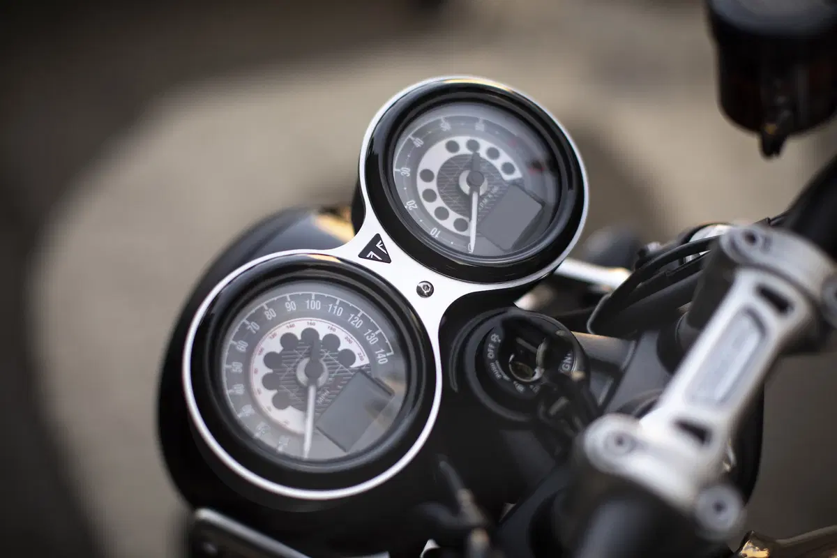 Triumph Speed Twin. Bella e brava (5)