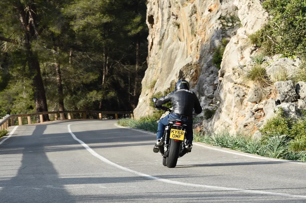 Triumph Speed Twin. Bella e brava (4)