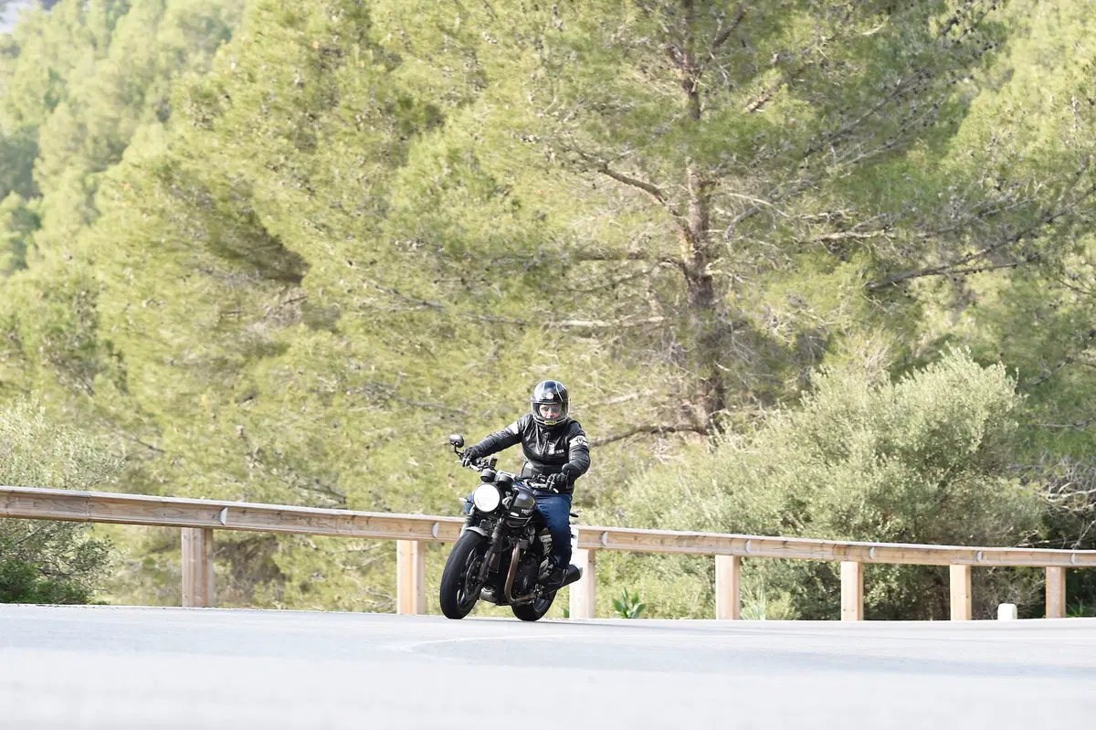 Triumph Speed Twin. Bella e brava (6)