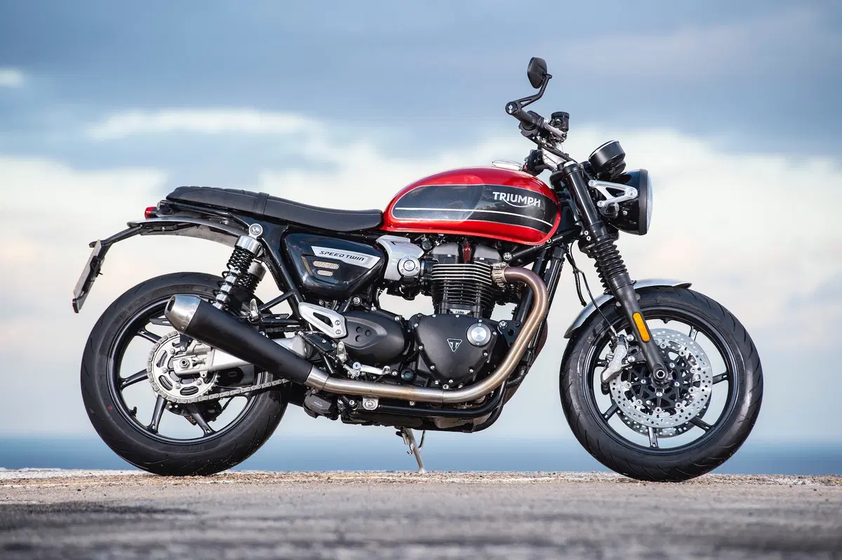 Triumph Speed Twin. Bella e brava (15)