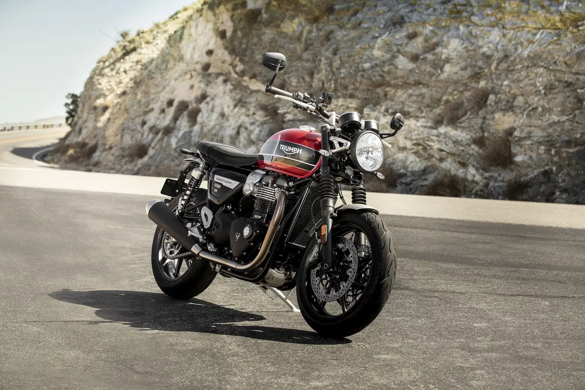 Triumph Speed Twin. Bella e brava (20)