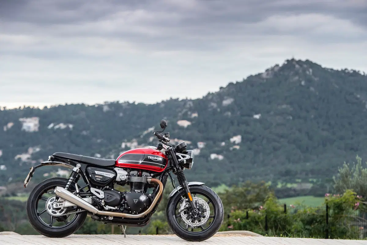 Triumph Speed Twin. Bella e brava (28)
