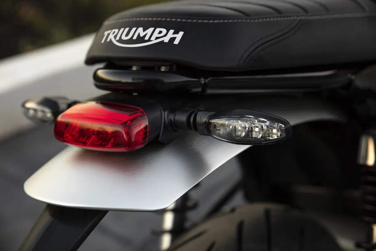 Triumph Speed Twin. Bella e brava (37)