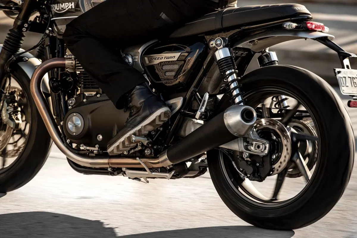 Triumph Speed Twin. Bella e brava (42)