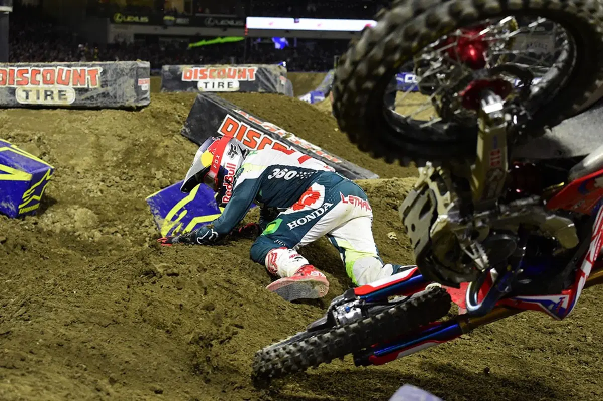 SX. Roczen: “La caduta mi è costata il podio” (11)
