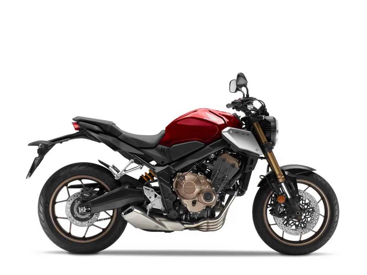 Honda CB650R. La media che mancava (4)