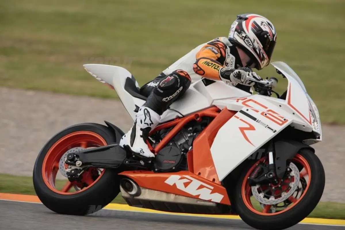 KTM RC8R  (8)