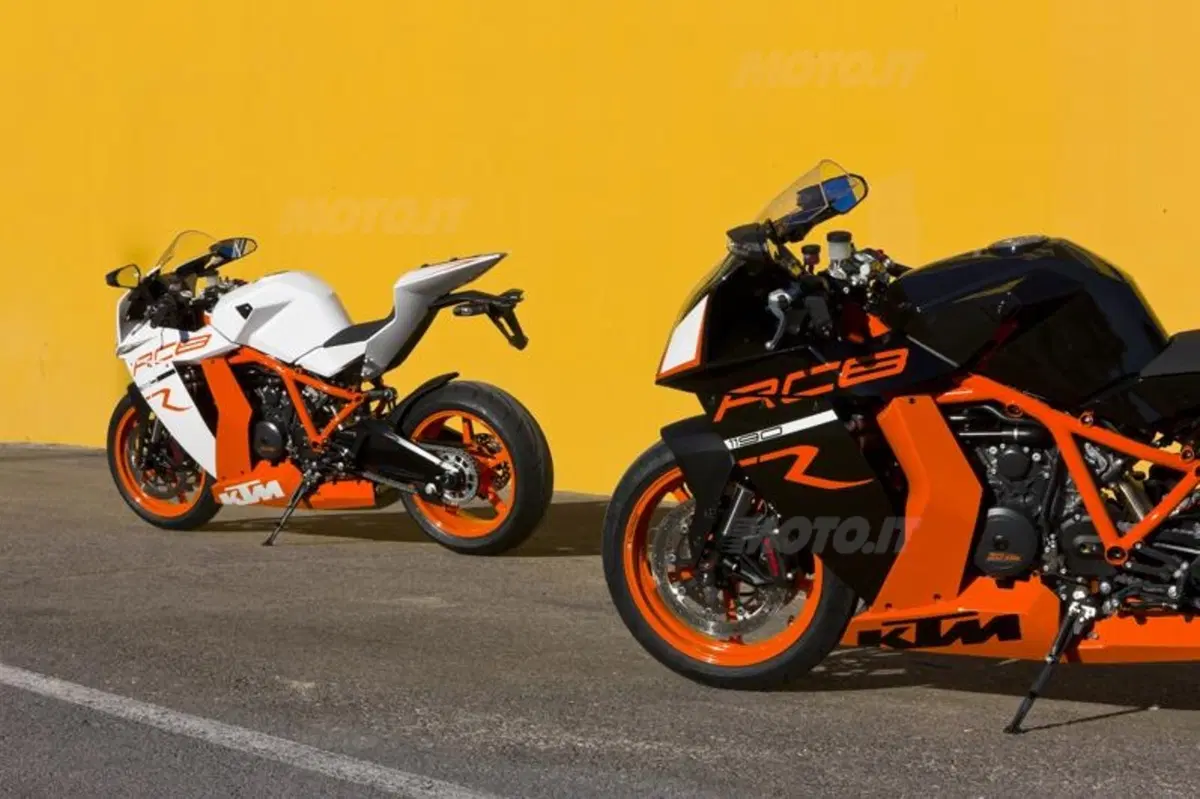 KTM RC8R  (15)