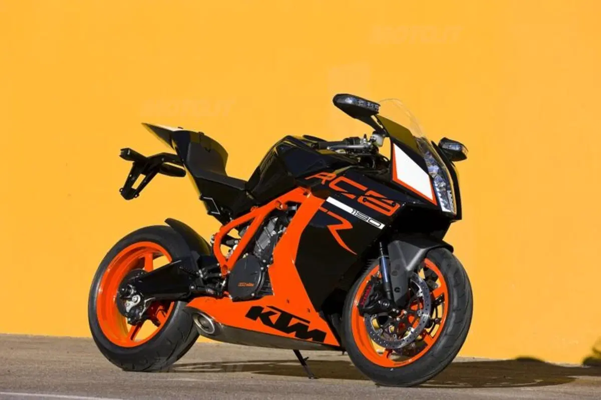 KTM RC8R  (20)
