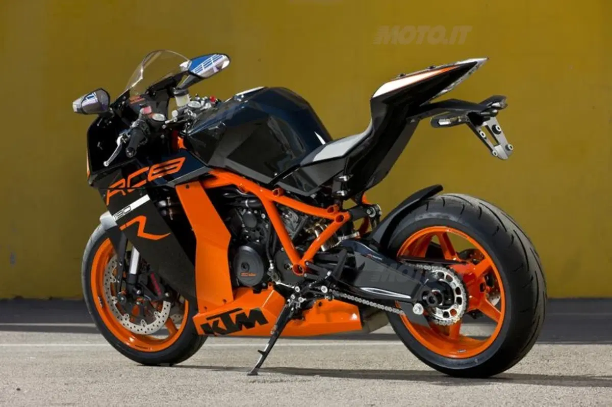 KTM RC8R  (22)