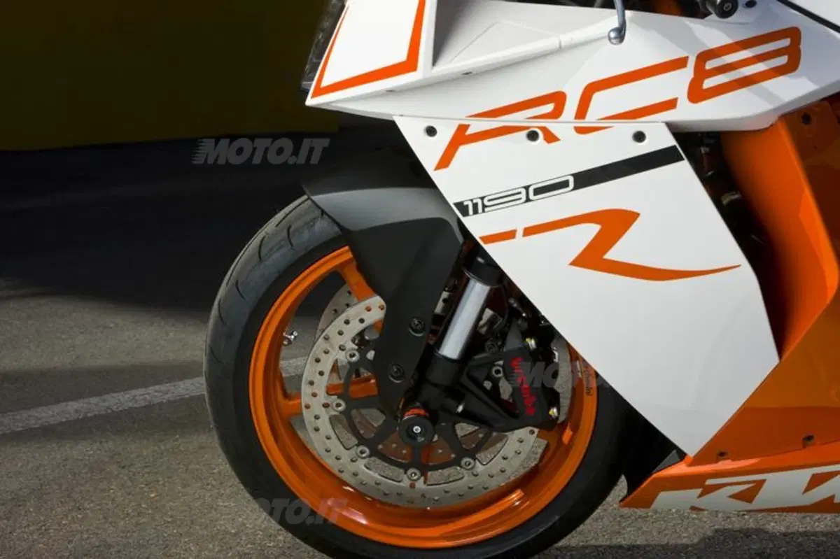 KTM RC8R  (25)