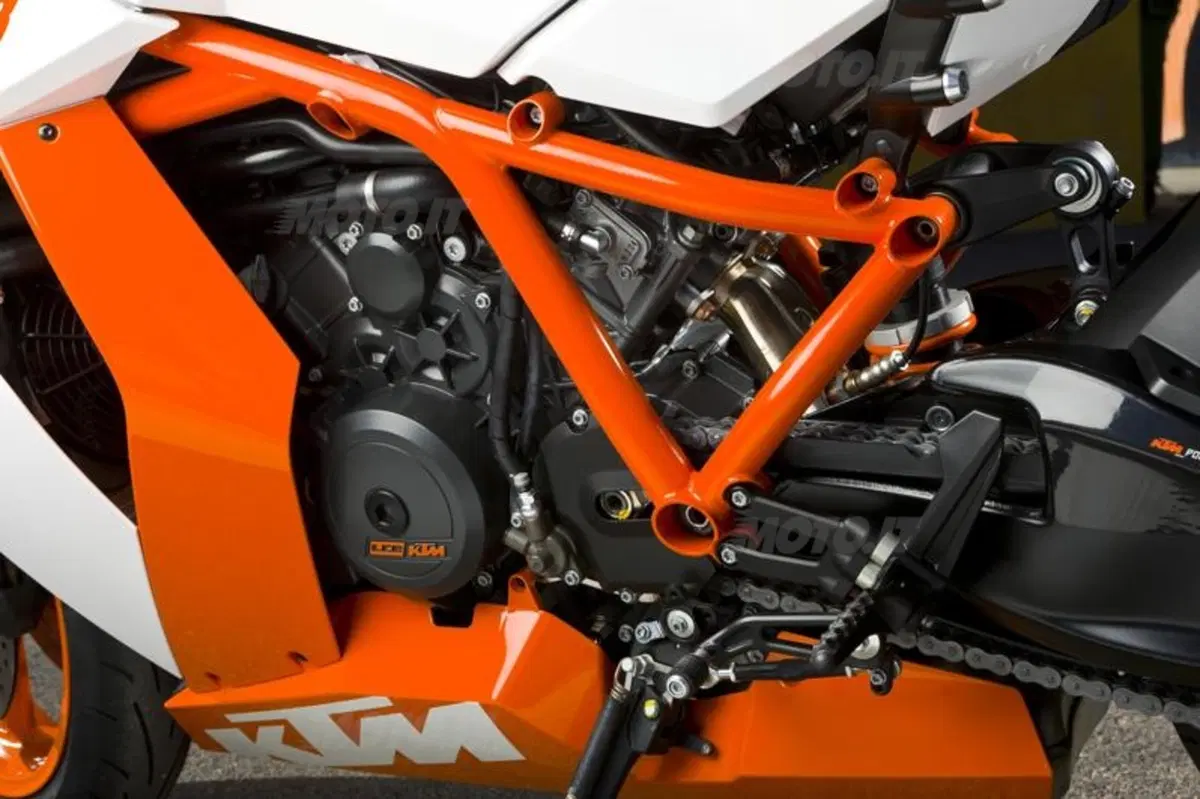 KTM RC8R  (35)