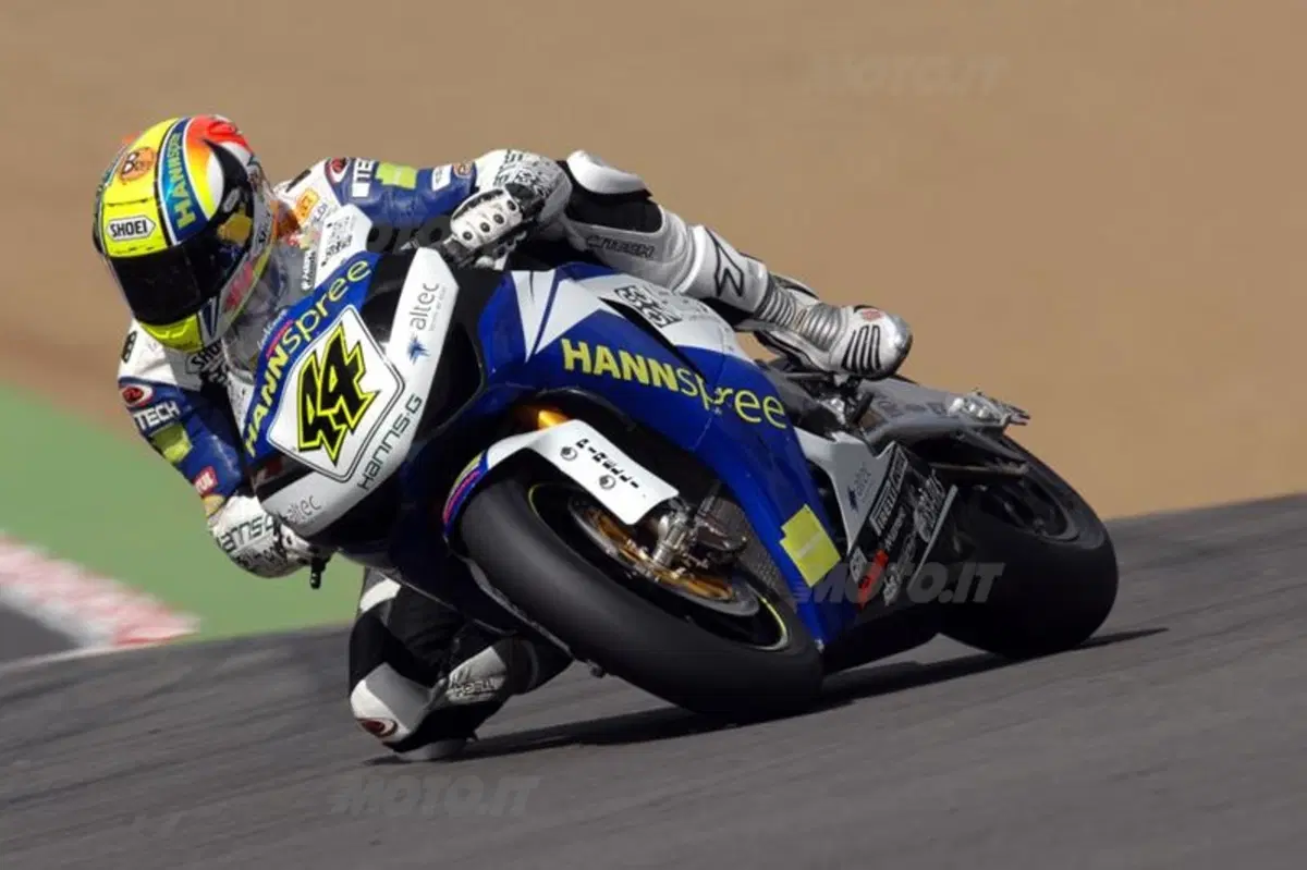 SBK. Roberto Rolfo sarà il pilota 2011 del team Pedercini