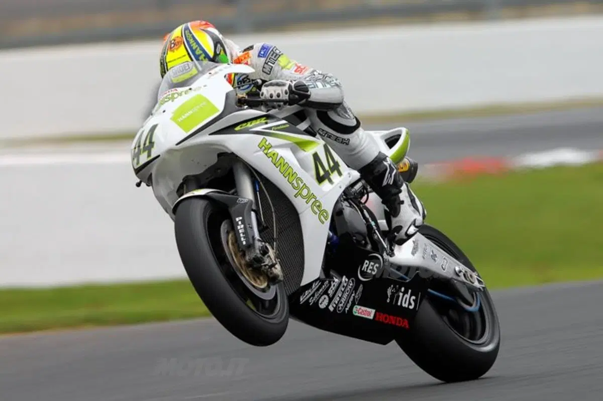 SBK. Roberto Rolfo sarà il pilota 2011 del team Pedercini (4)