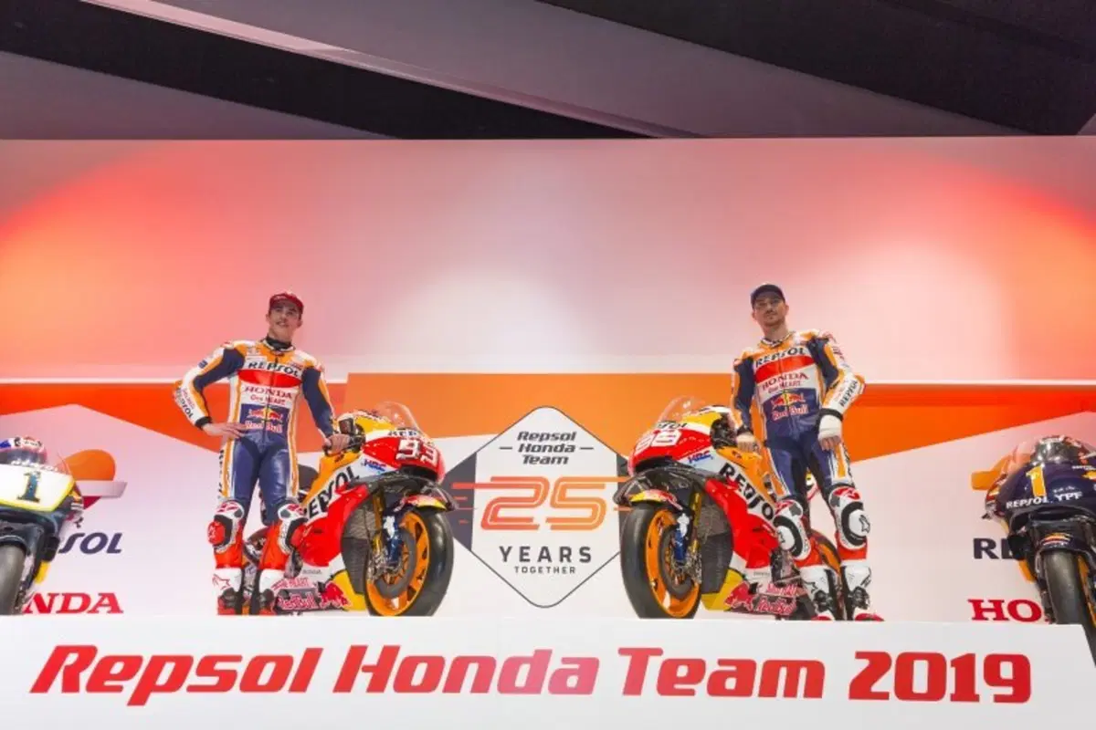 Honda MotoGP: la presentazione del "dream team" con Marquez e Lorenzo (8)