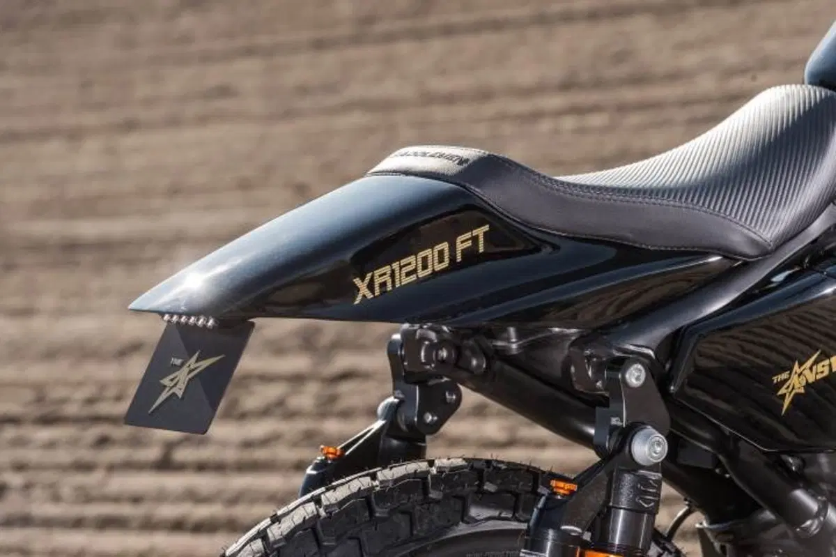 Harley – Davidson Parma: la XR1200 FT “The Answer” per la Battle of the Kings (7)