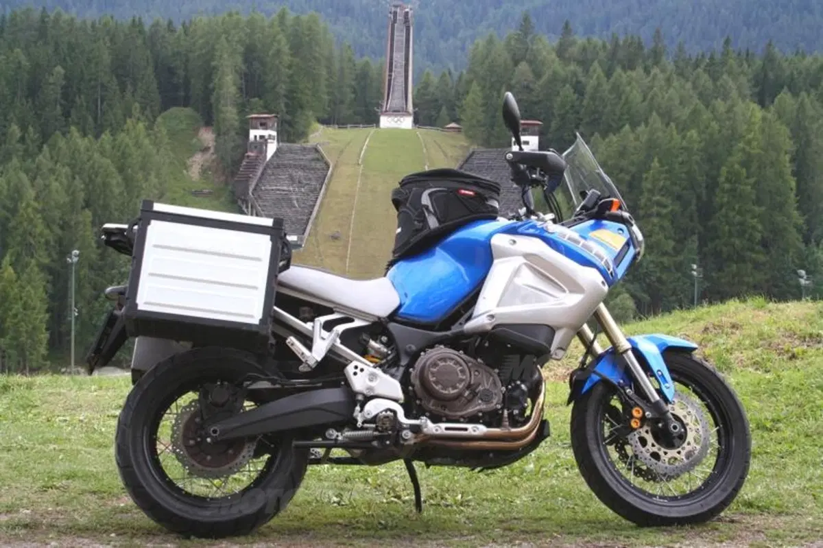 Yamaha XT1200Z Super Ténéré  (4)