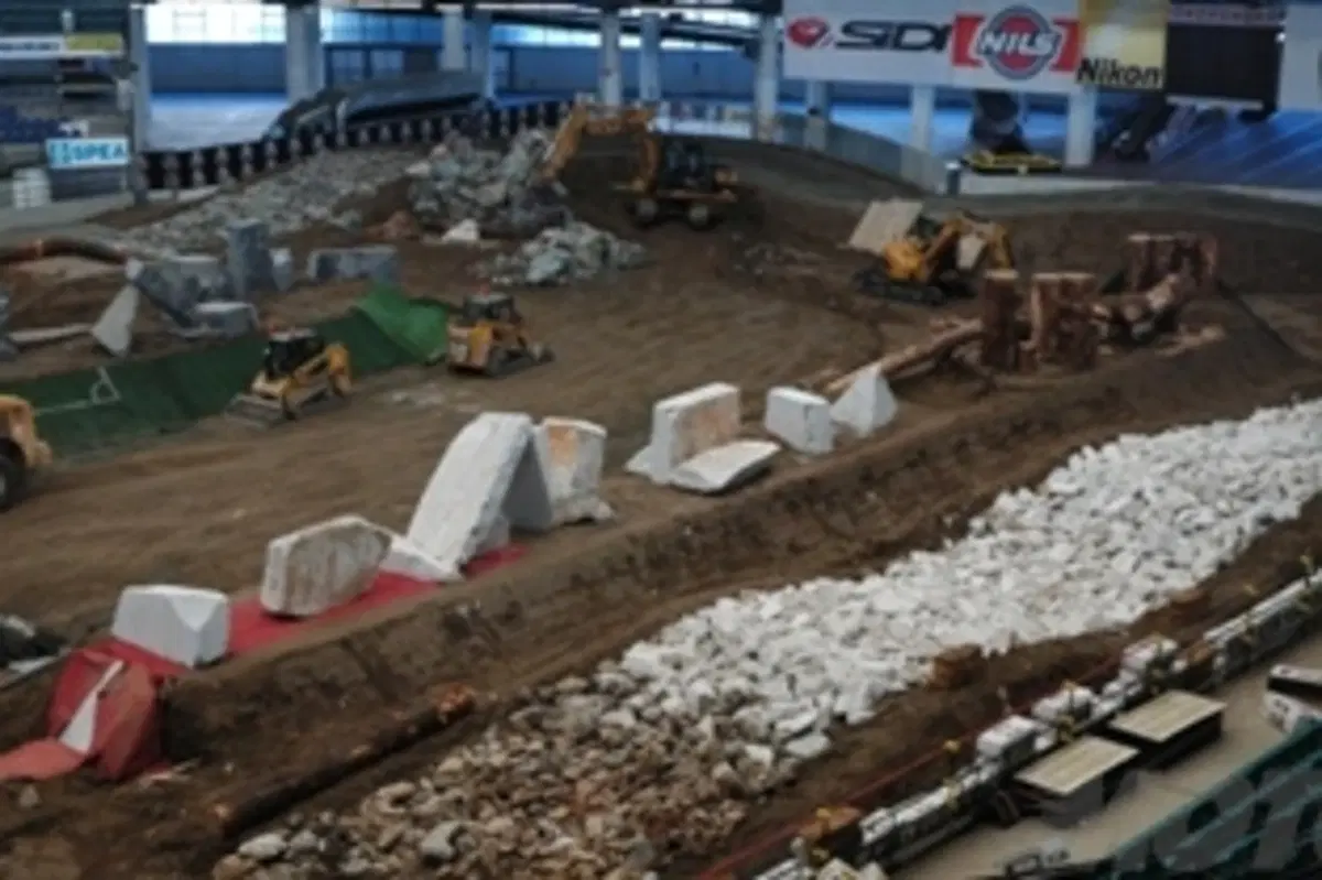 Enduro Indoor di Genova. In gara 40 campioni
