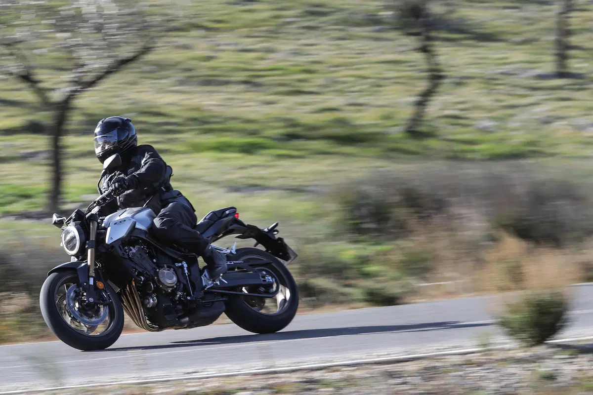 Honda CB650R. La media che mancava (2)