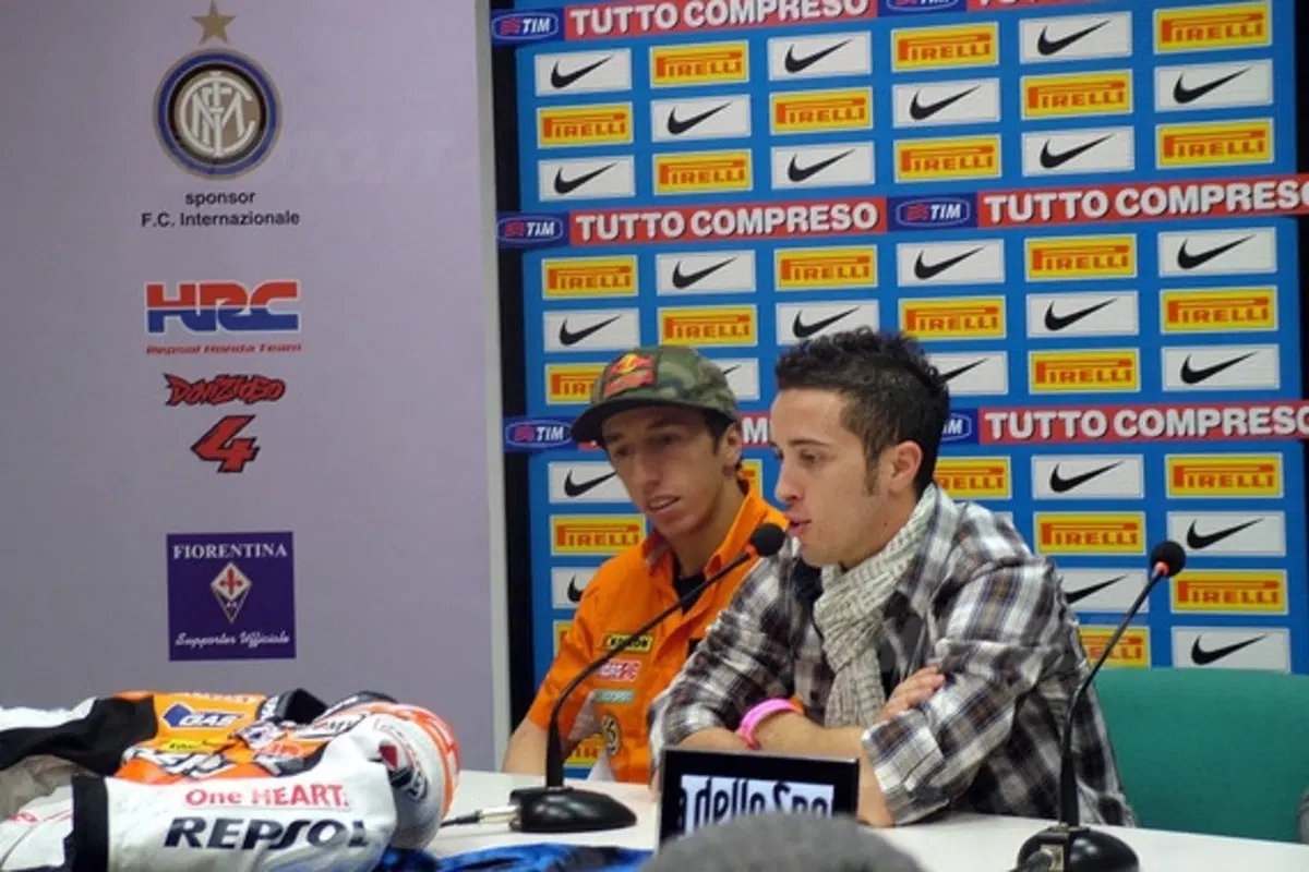 Andrea Dovizioso in prima linea per i diritti dei bambini (3)