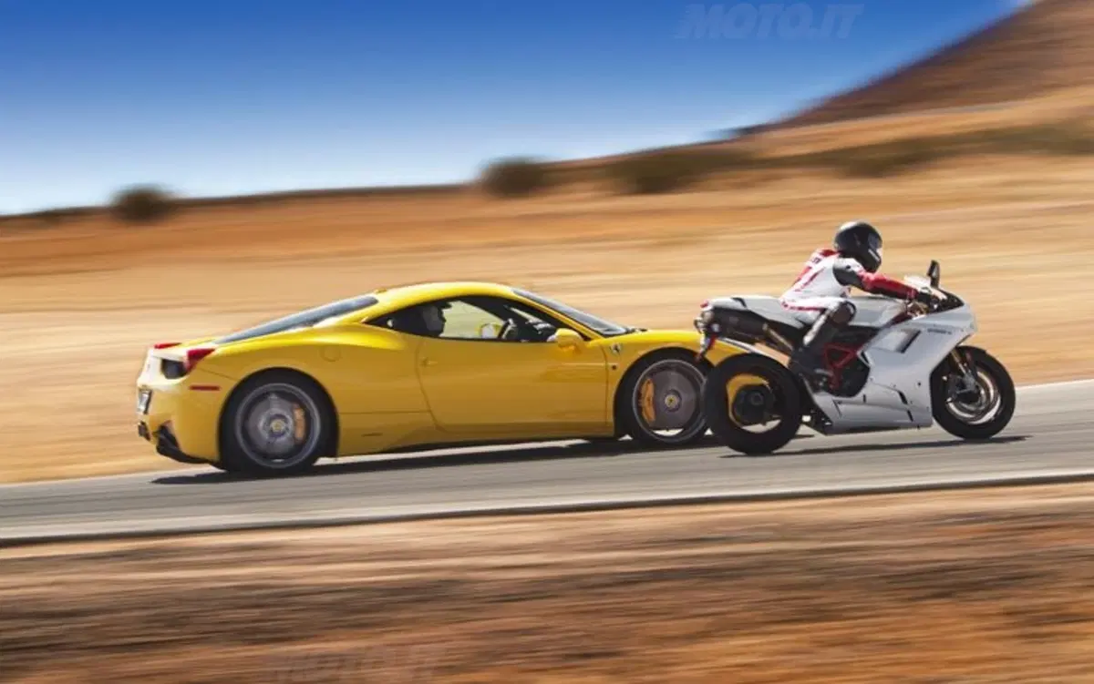 Ferrari 458 Italia vs Ducati 1198S: una sfida tutta italiana (3)