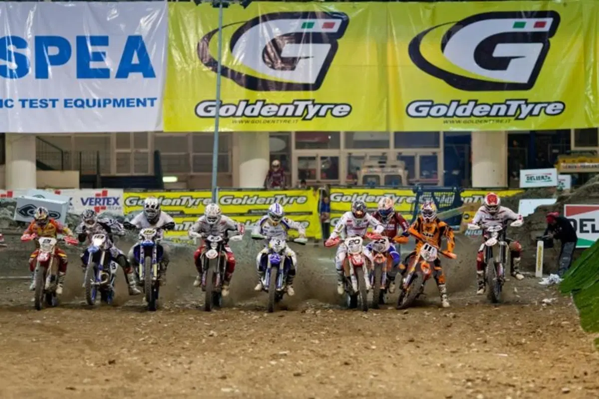 Mika Ahola (HM Honda) primo nell'Enduro Indoor di Genova (2)