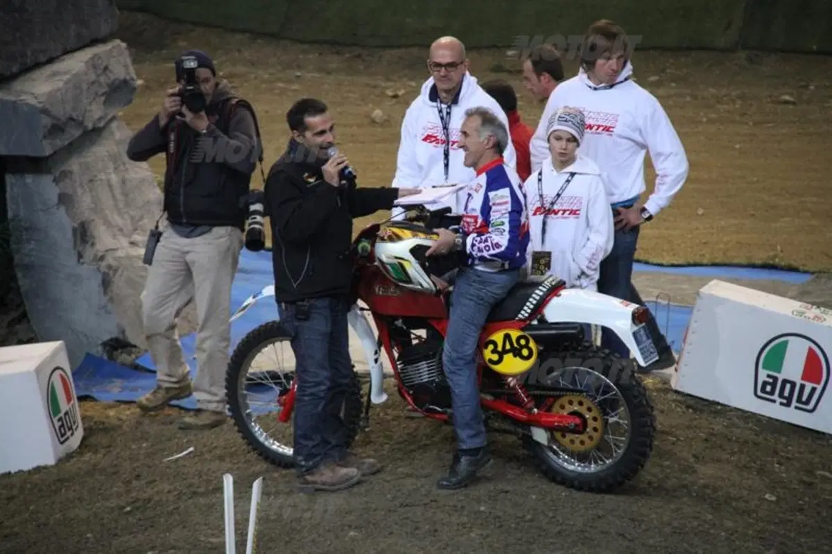 Mika Ahola (HM Honda) primo nell'Enduro Indoor di Genova (17)