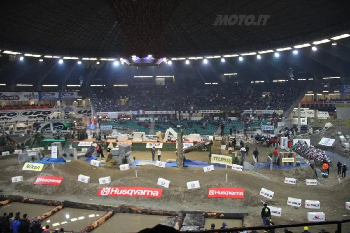 Mika Ahola (HM Honda) primo nell'Enduro Indoor di Genova (20)