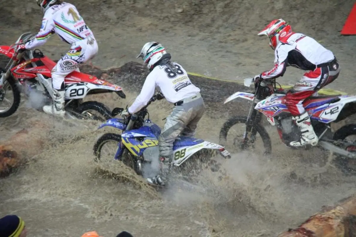 Mika Ahola (HM Honda) primo nell'Enduro Indoor di Genova (26)