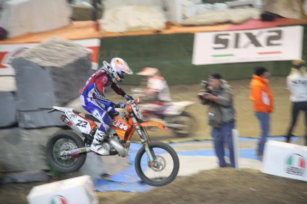 Mika Ahola (HM Honda) primo nell'Enduro Indoor di Genova (31)