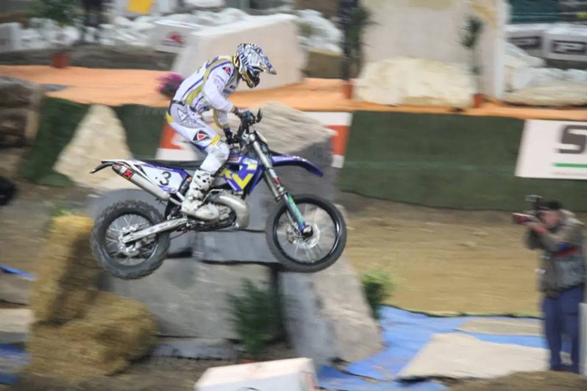 Mika Ahola (HM Honda) primo nell'Enduro Indoor di Genova (32)