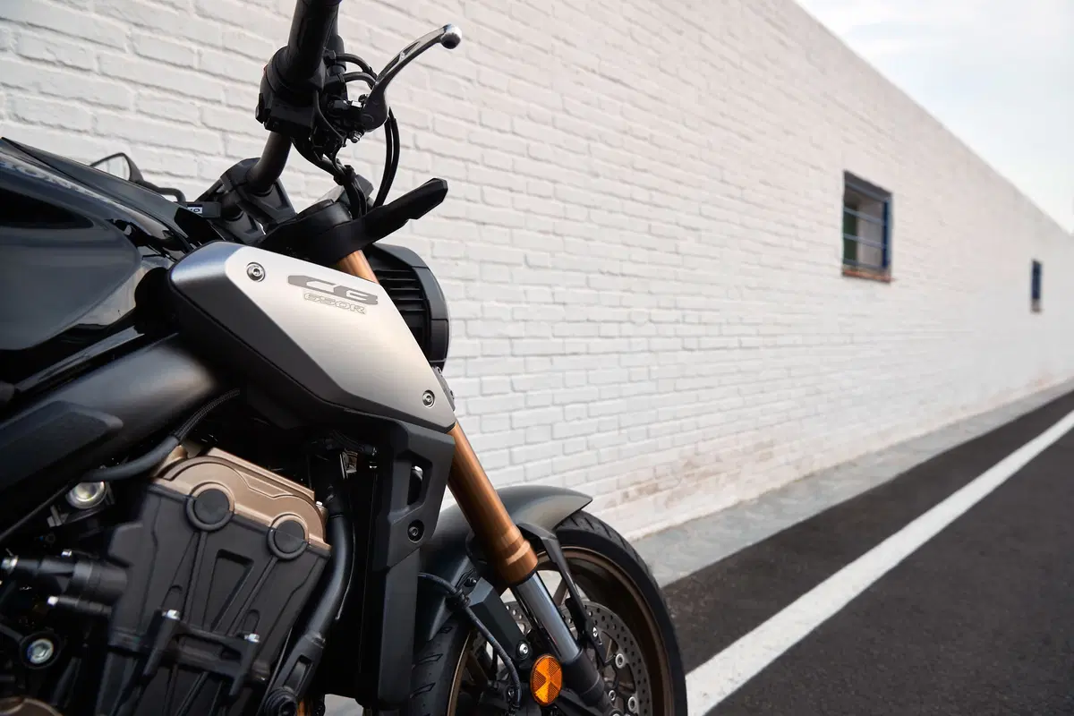 Honda CB650R. La media che mancava (7)