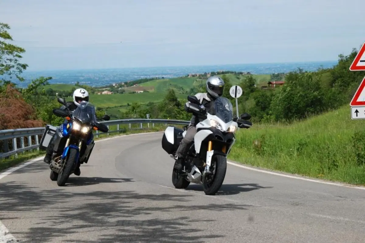 Ducati Multistrada 1200 S vs Yamaha XT1200Z Super Ténéré (9)