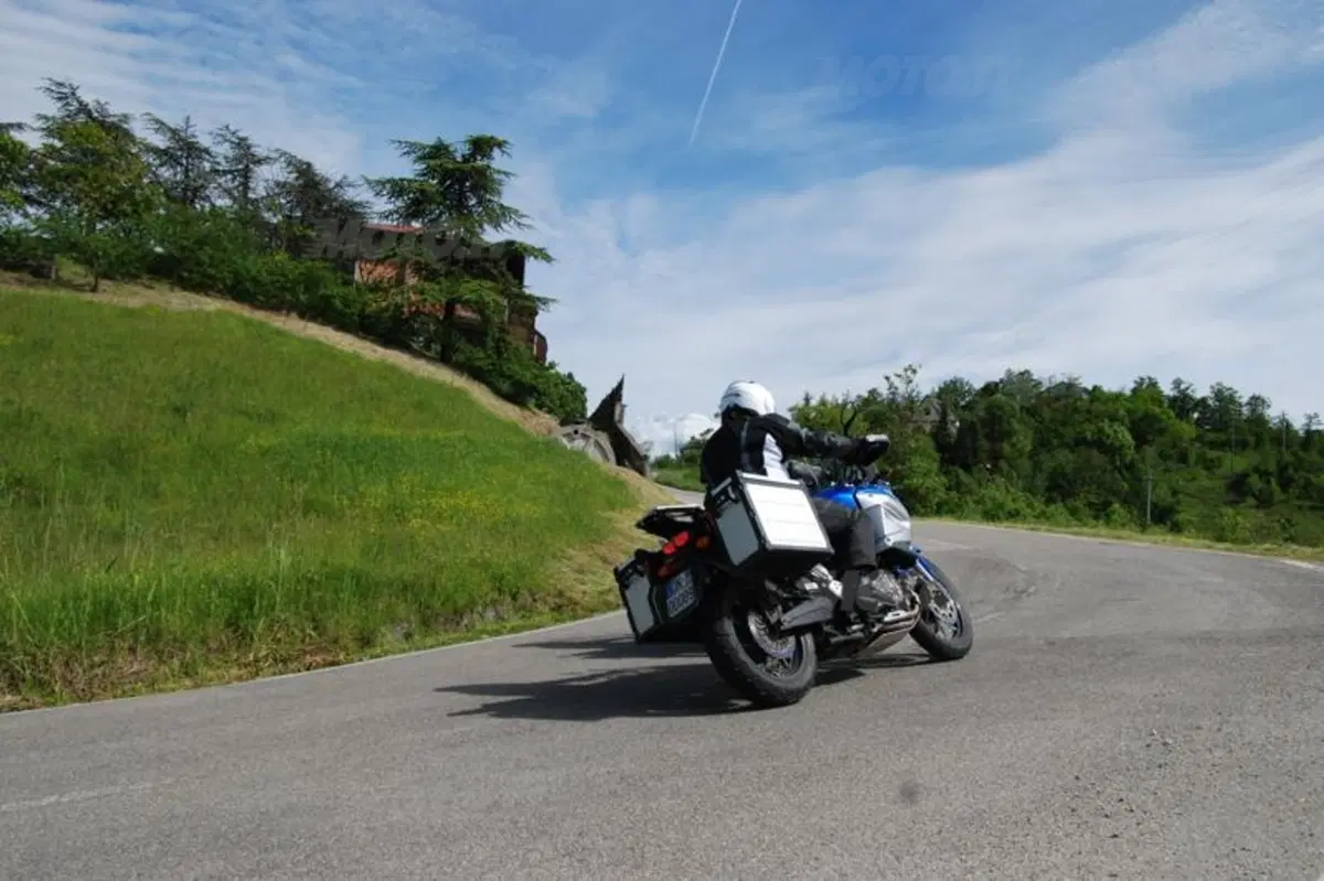 Ducati Multistrada 1200 S vs Yamaha XT1200Z Super Ténéré (10)