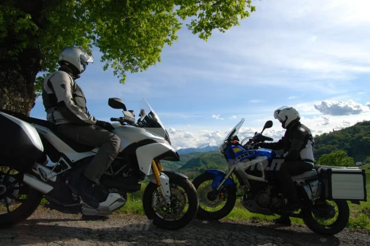 Ducati Multistrada 1200 S vs Yamaha XT1200Z Super Ténéré (14)