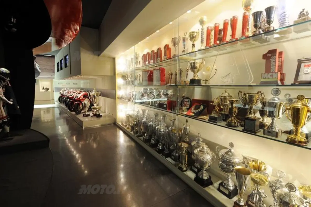 AMG-Ducati: fidanzamento scritto nelle stelle (19)
