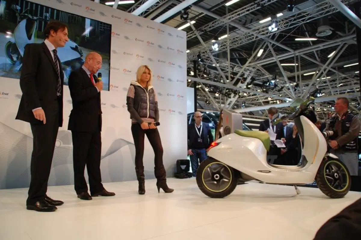 Smart e-scooter al MotorShow di Bologna (3)
