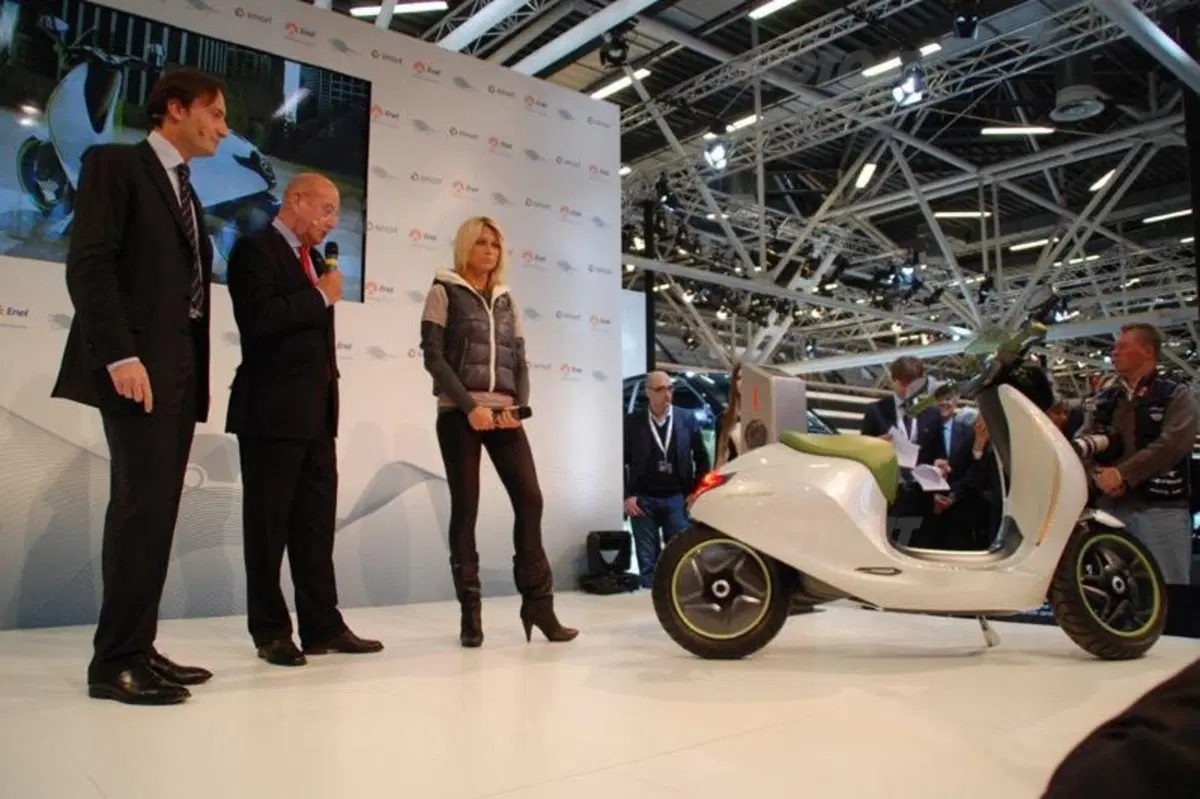 Smart e-scooter al MotorShow di Bologna (12)