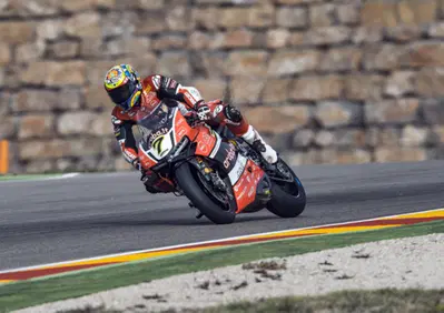 SBK 2016.  Davies in testa nelle prime cronometrate di Aragon 