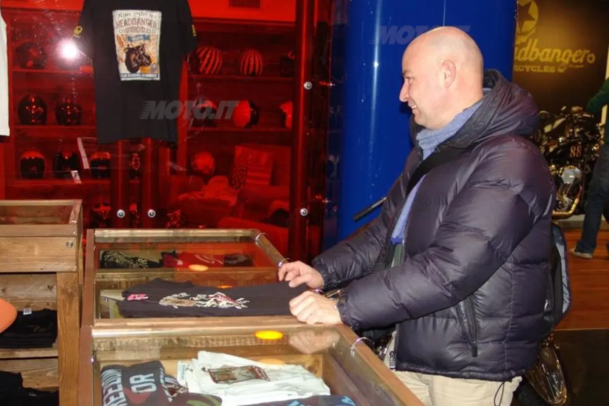 Headbanger, vendita straordinaria di beneficenza (17)