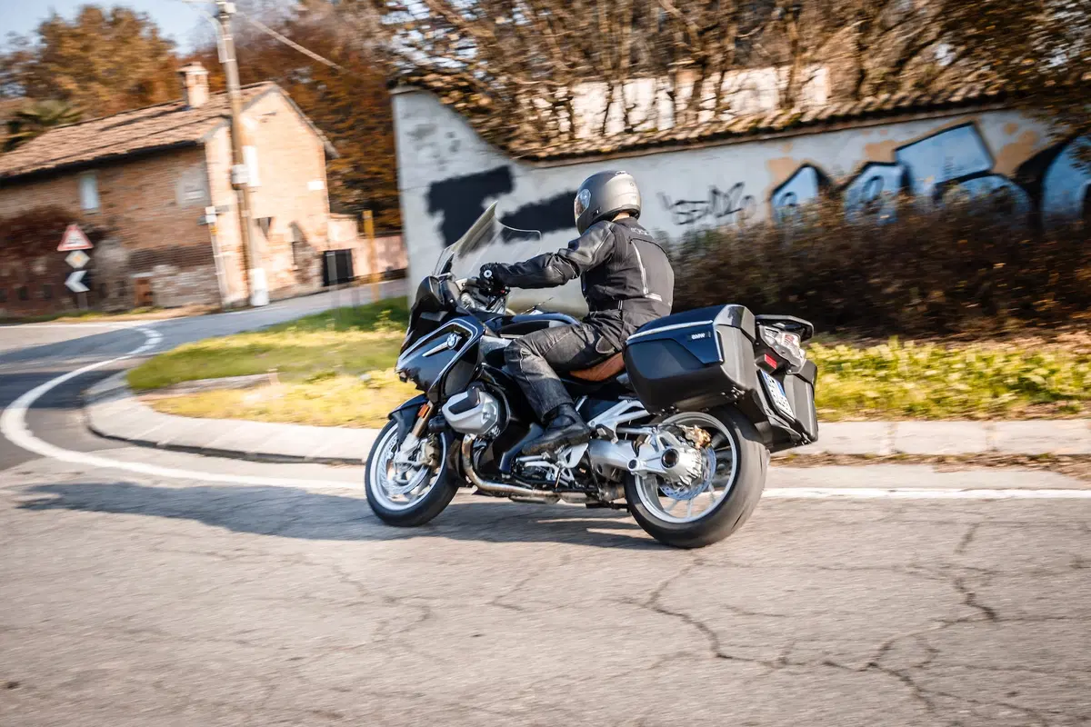 BMW R 1250RT. Viaggiare in prima classe