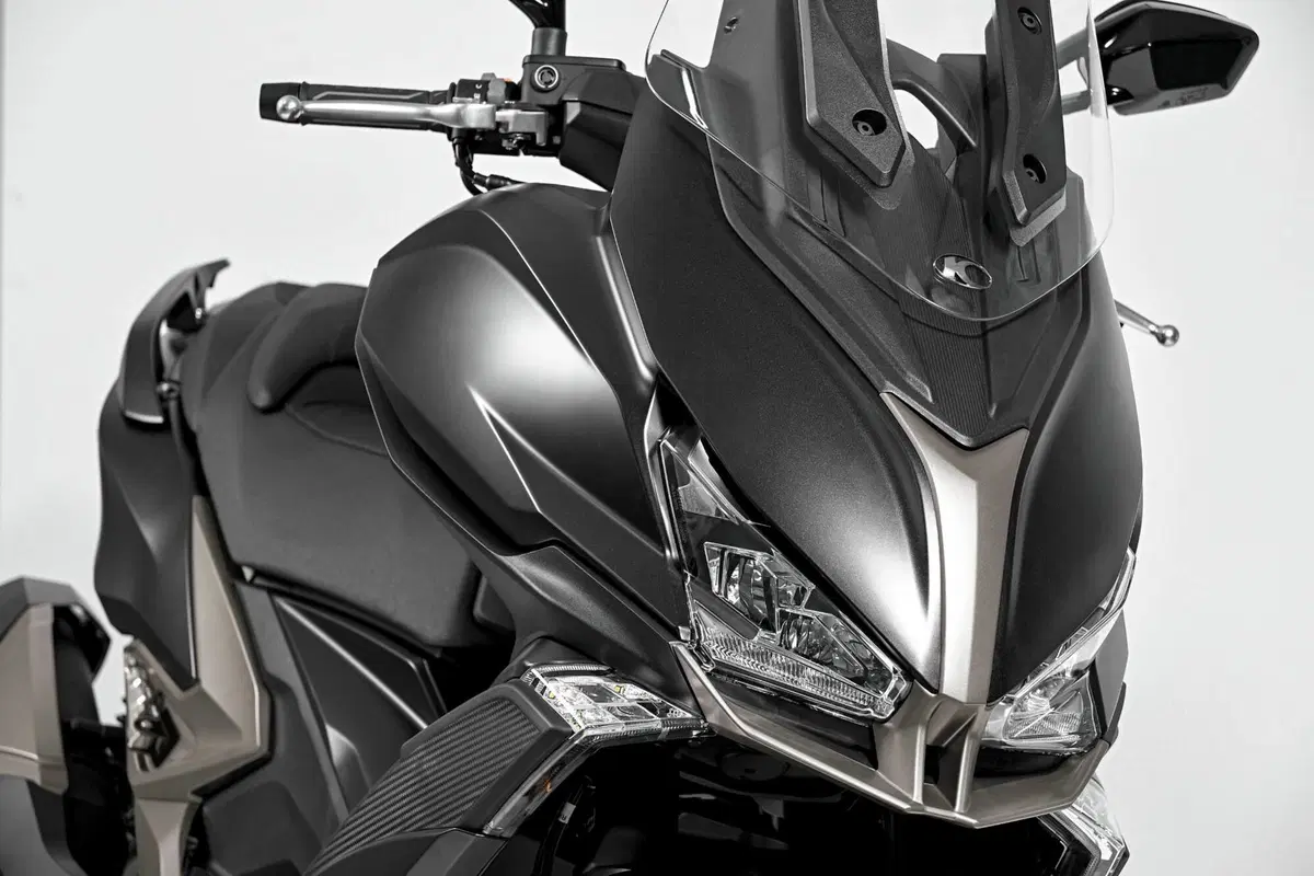 Kymco Xciting VS 400i (2023 - 26) (15)