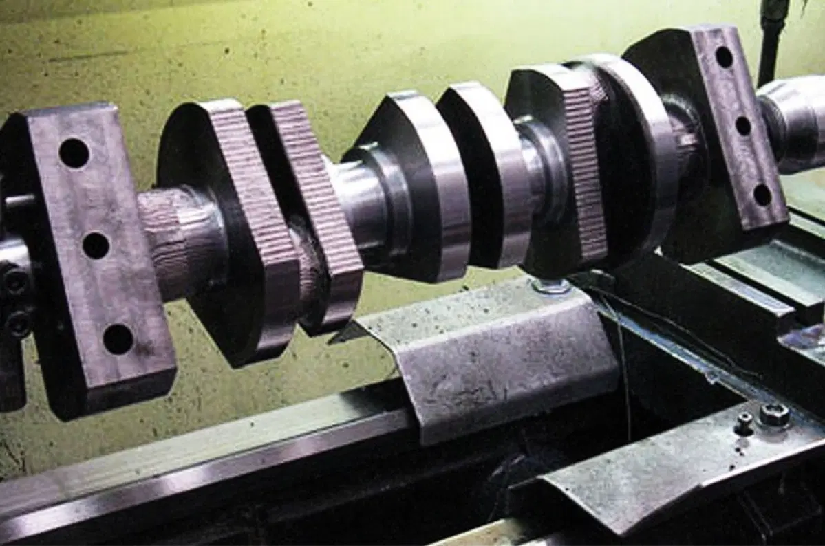 Nembo 32: motore rovesciato a 3 cilindri, due litri di cilindrata e un progetto strabiliante (10)