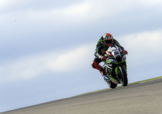 SBK 2016. Sykes è il più veloce nelle cronometrate di Aragon