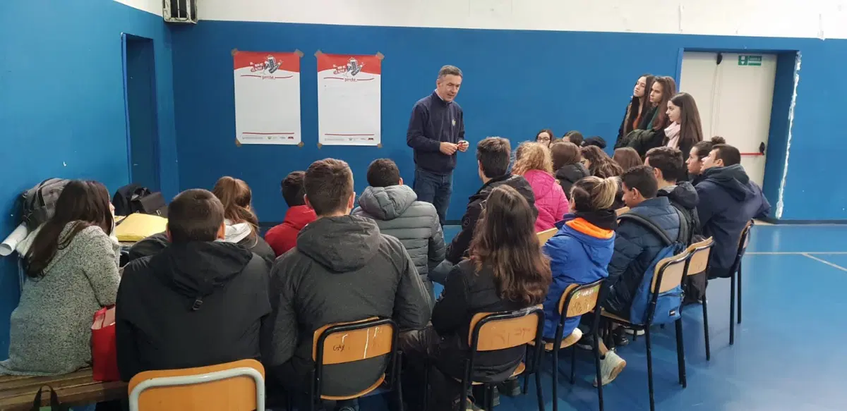 La FMI tra i banchi di scuola: 'Io non me la bevo' (4)