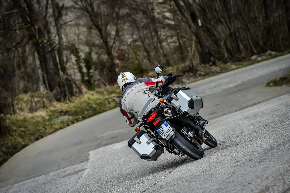 Suzuki V-Strom 650XT ABS Fun Ride (5)