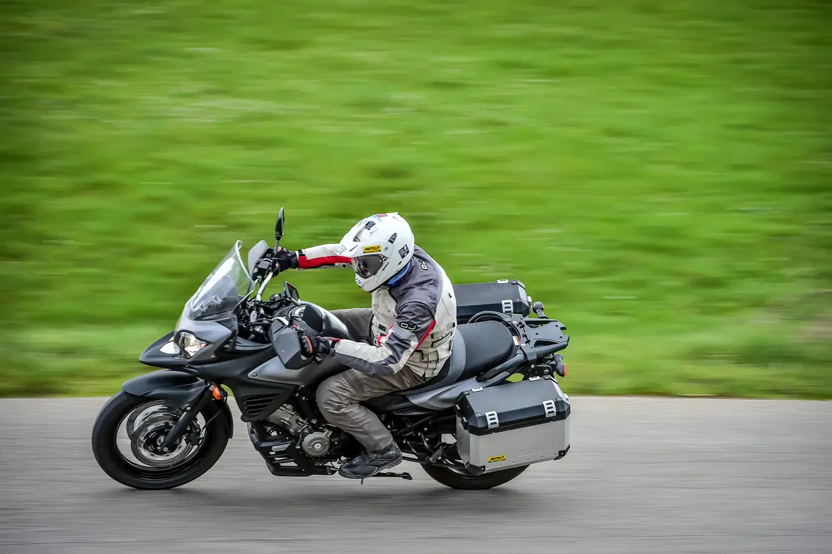 Suzuki V-Strom 650XT ABS Fun Ride (2)