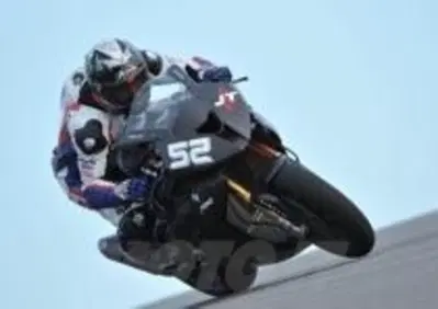SBK, primo test per il team BMW Italia a Portimao 