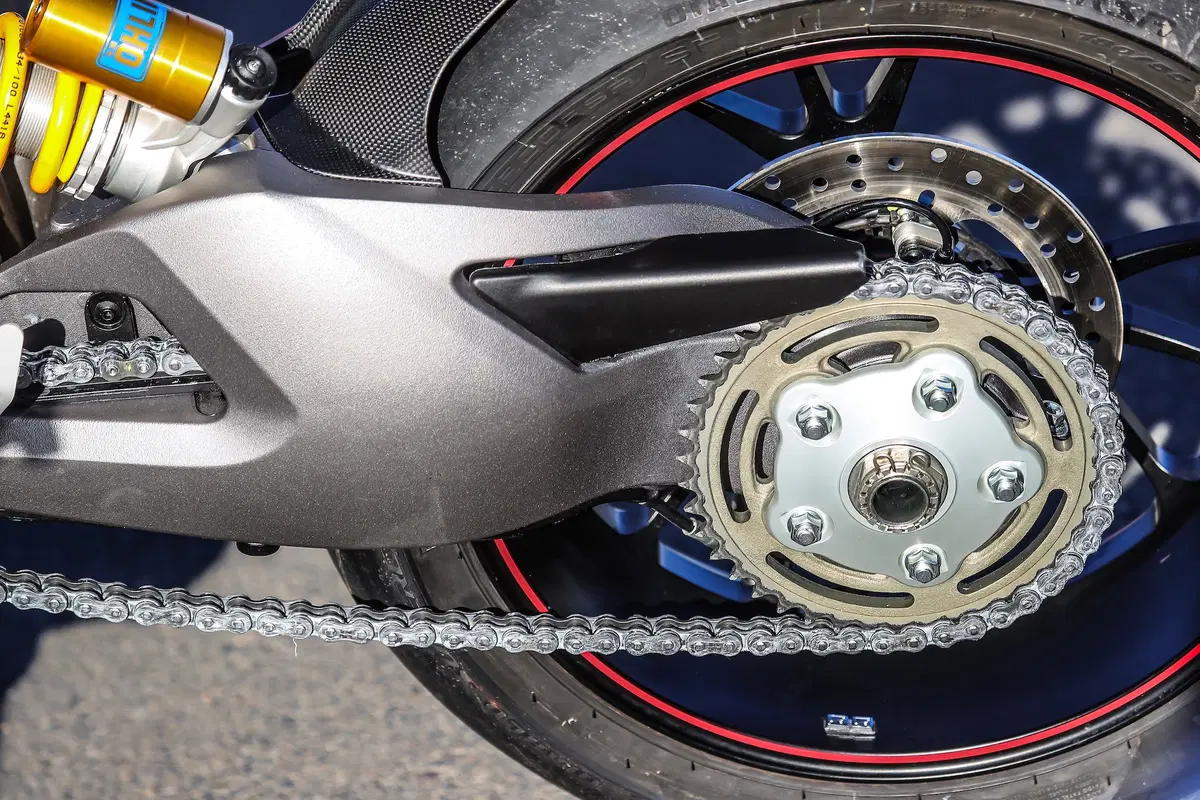 Ducati Hypermotard 950 e 950 SP TEST. Ritorno alle origini (3)