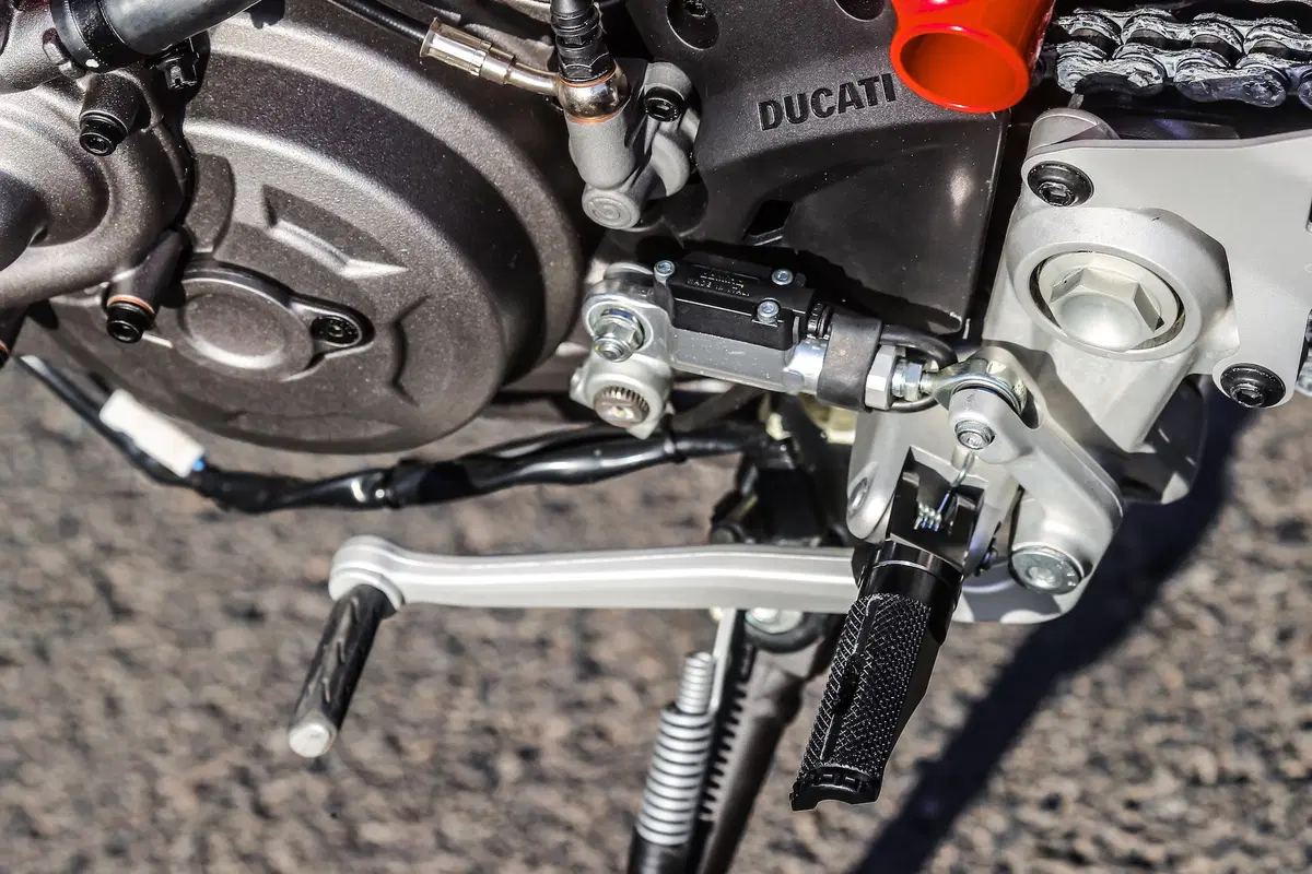 Ducati Hypermotard 950 e 950 SP TEST. Ritorno alle origini (16)